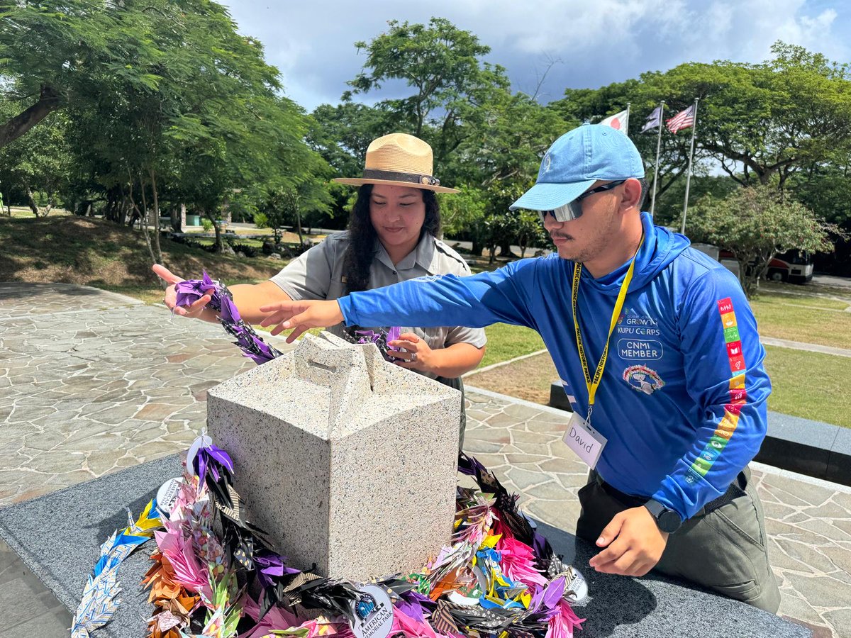 NPSYouth's tweet photo. From April to October, a Kupu’ Aina Corps team worked at @AmericanMemNPS to support the @NatlParkService's efforts to conserve and restore the 🌳 natural/cultural resources of national park sites and public lands.
📸 Courtesy of Kupu ‘Aina
#NPSYouth #KUPU #AmericanMemorialPark https://t.co/VnL6AE2khv