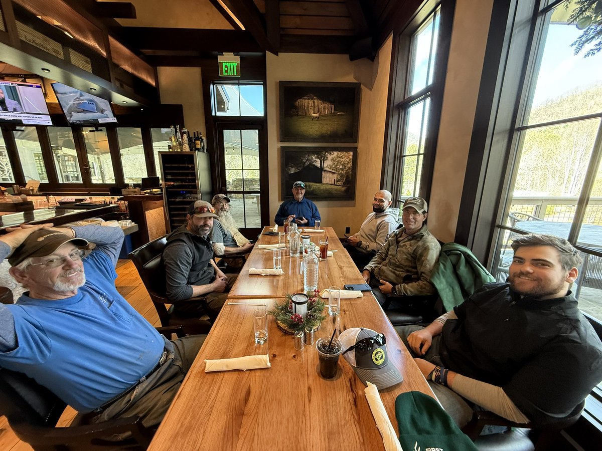 jeremyboone's tweet image. Christmas lunch for my team. Some will be off next week so we got it in early. Knocking out some new forward tees to close out the year. Fine group of men. 🎄