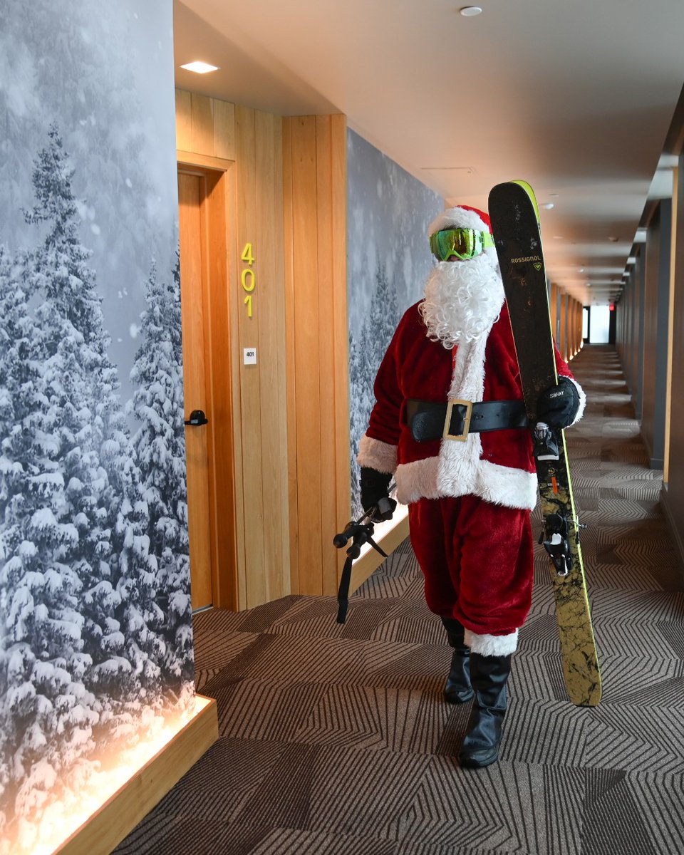 SchweitzerID's tweet image. Your last-minute holiday getaway awaits! 🎄  Wake up to a winter wonderland, ski from your front door, and take part in all the fun holiday happenings. A limited number of slopeside lodging options are still available - book your stay today!

#schweitzerlife #holidaygetaway