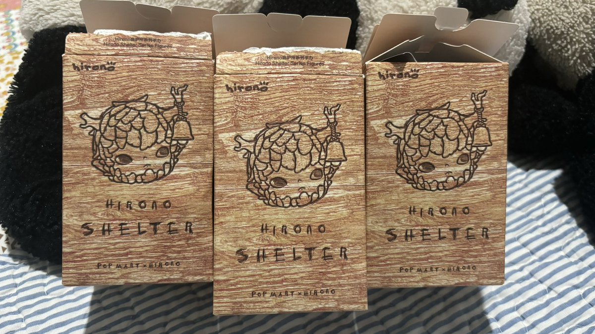 readr4t's tweet photo. haaii mau bantu retweet yaa 🔄

wts or trade Hirono Shelter 100% original 
💸 Rp 200.000/box (not include shipping)
📍 dom Bandung, Indonesia
🔖 unsealed box only

reply or dm if interested okaaay thank youu 🤓💭 https://t.co/XSwzZ2BCjw