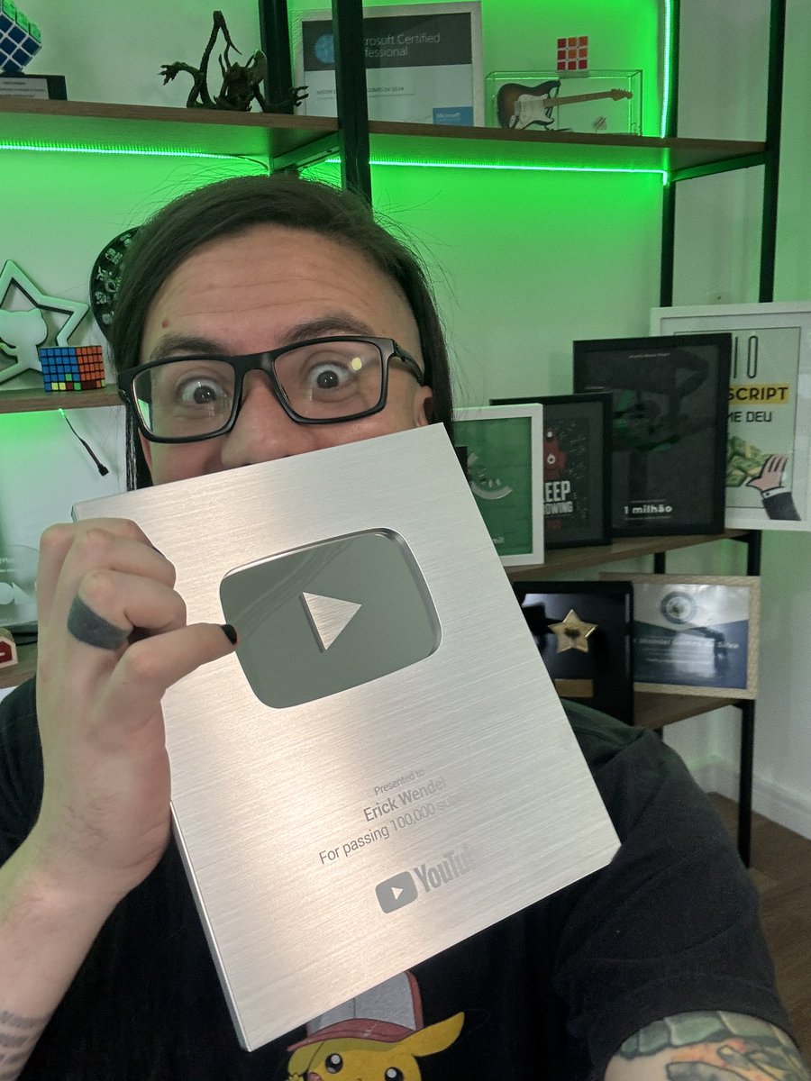 erickwendel_'s tweet image. E essa meus amigos, foi JavaScript que me deu 🔥🚀

#DaZLParaOMundo 🥳

#youtube100k #youtubecommunity #youtubecreator #javascriptquemedeu