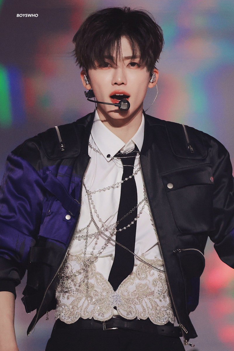 njmhae's tweet photo. IM IN LOVE WITH THE DETAILS https://t.co/sd0weoFWN1