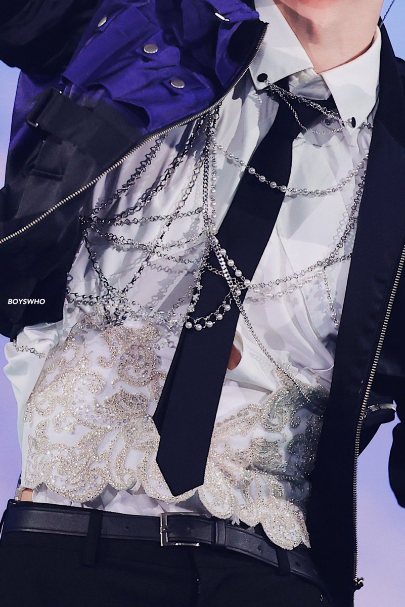 njmhae's tweet photo. IM IN LOVE WITH THE DETAILS https://t.co/sd0weoFWN1