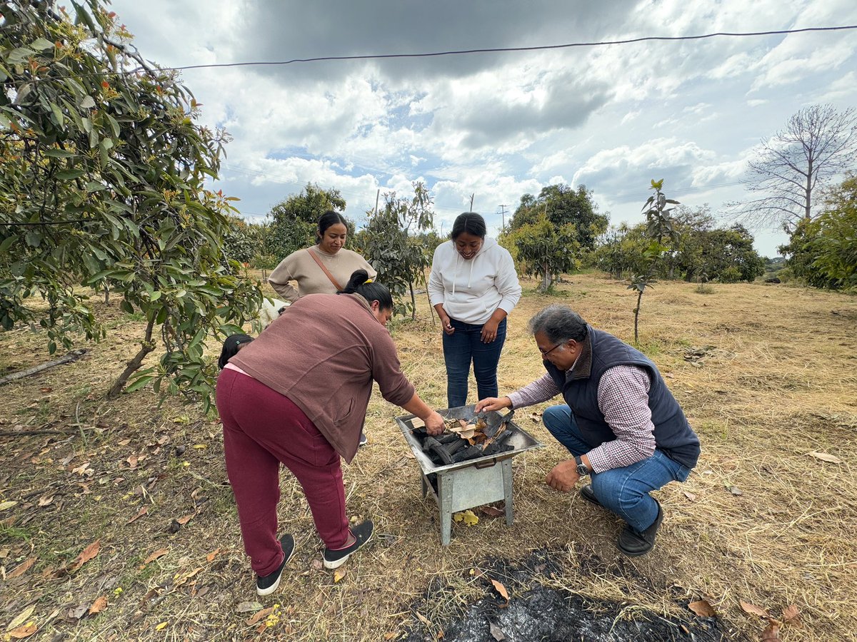 FondoMorelos's tweet photo. @GobiernoMorelos y @SDEyT_Morelos , a través de Fondo Morelos, visitaron al grupo San Marcos Hueca, beneficiarias del programa Mujeres Emprendedoras.

¡Únete y haz crecer tus sueños!

📩 Más info: https://t.co/Nbatyb3yHg

#LaTierraQueNosUne #FondoMorelos https://t.co/1W5aebHFL6