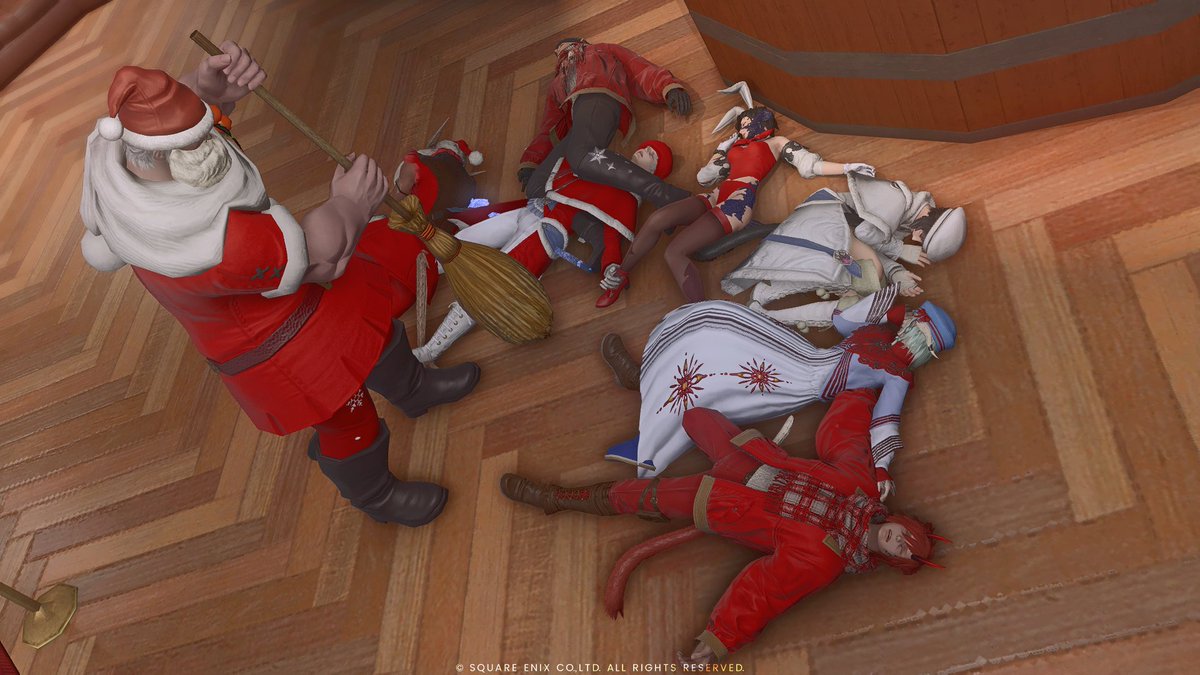 Thank you all for coming and staying throughout ~ Have a happy and peaceful rest of the year, and Happy Starlight everyone ~ #PeaksPub will always welcome you whenever the occasion. See you next year ~ 💖
(thanks Tits for the glam contest group photo!)