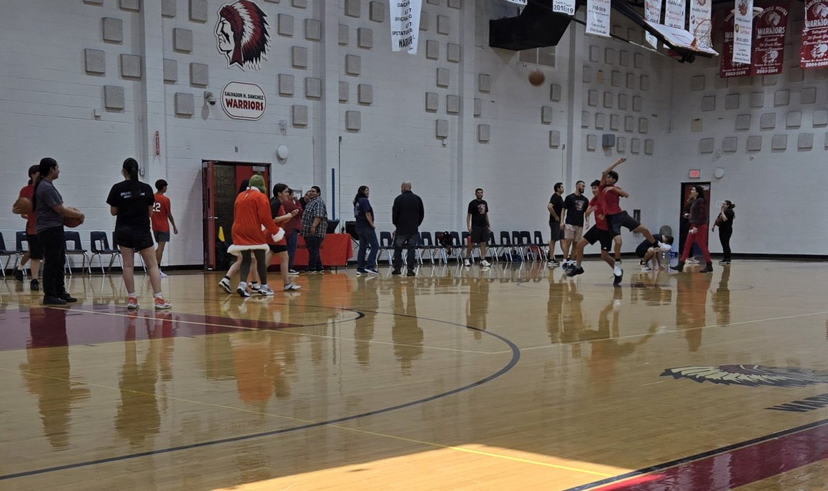 Elva (@chavezaphueco) on Twitter photo Ready for the annual Teachers vs. Students game. What? Even the principal plays basketball? <a href="/ACarroll_SSMS/">Ana Carroll</a> <a href="/SSanchez_MS/">Lourdes Coria</a> Ready for the annual Teachers vs. Students game. What? Even the principal plays basketball? <a href="/ACarroll_SSMS/">Ana Carroll</a> <a href="/SSanchez_MS/">Lourdes Coria</a>