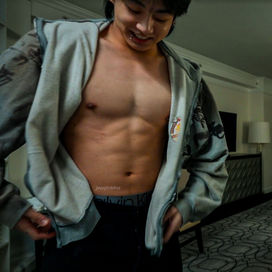 thvjkmon's tweet photo. MY IDEAL TYPE. https://t.co/RzfQGh4gYb