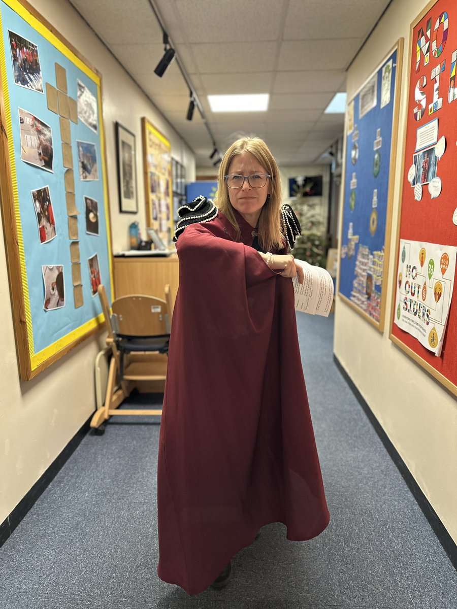 A great way to end the year with a staff panto….Merry Christmas one and all!
#everythingwithHEART