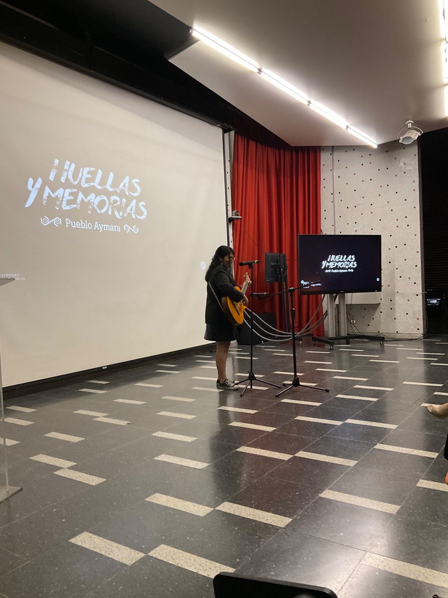 Kimelfe de 
<a href="/AcademiaMapuche/">Academia de la Lengua y Cultura Mapuche</a> Elizabeth Huenchual 💚en Lanzamiento de Serie Documental “Huellas y Memorias” <a href="/CONADI_Gob/">CONADI</a>  Se presenta  
<a href="/DanielaMillaleo/">Daniela Millaleo</a>