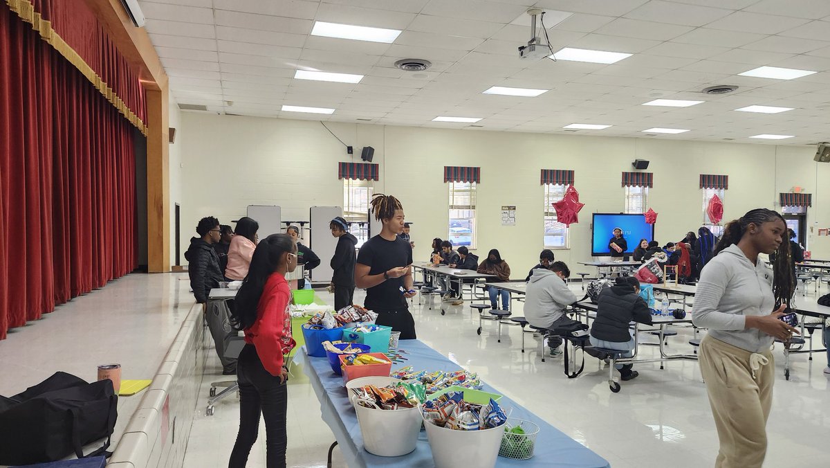 RCPS Open Campus (@rcpsopencampus) on Twitter photo Powerful 'No Place for Hate' Presentation and Signing of the Pledge ! Together, we stand against hate and promote kindness and respect for all. #NoPlaceForHate #StandAgainstHate <a href="/ToneyROCEPIC/">Mr. Tiwon U. Toney</a> <a href="/director_EPIC/">Director EPIC Center</a> Powerful 'No Place for Hate' Presentation and Signing of the Pledge ! Together, we stand against hate and promote kindness and respect for all. #NoPlaceForHate #StandAgainstHate <a href="/ToneyROCEPIC/">Mr. Tiwon U. Toney</a> <a href="/director_EPIC/">Director EPIC Center</a>