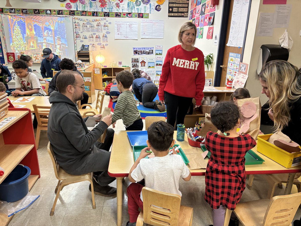 PKP Family Day- holiday and winter crafts &amp; activities
#pkp #longfellowbears #d97joy