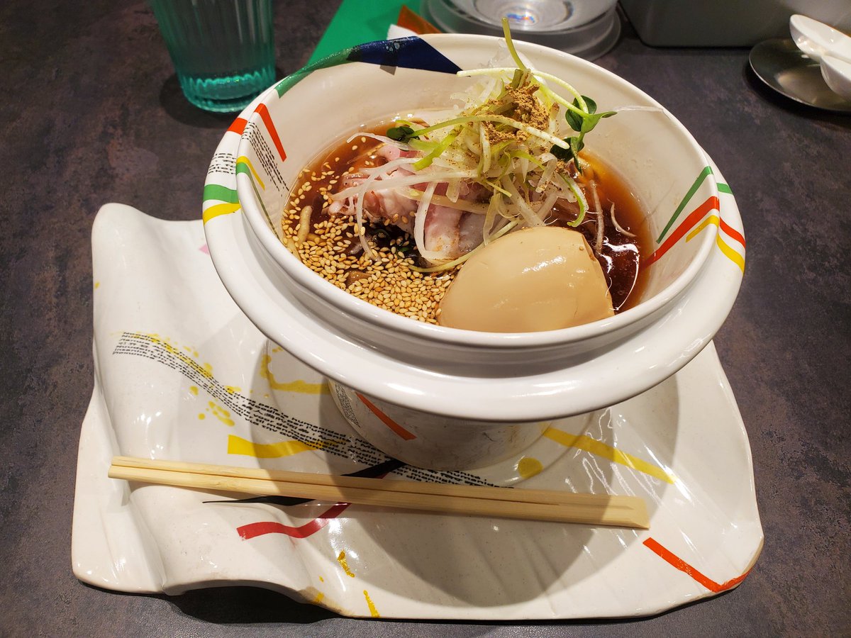 kaicho57's tweet photo. 久々の麺ポスト
24世紀ラーメンってとこ、コンセプトは面白いけど絶対普通の店で売った方がいいと思った
あと、餃子は塩じゃなくて誰で食べさせて欲しい。 https://t.co/C5F2gcfRnS