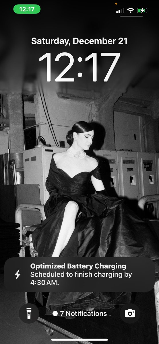 I’m obsessed with this pics <a href="/SofiaCarson/">Sofia Carson</a> ❤️‍🩹