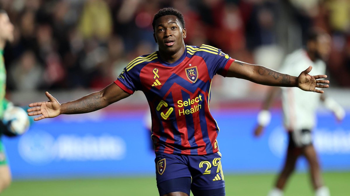 tombogert's tweet photo. Sources: FC Dallas to acquire Anderson Julio from Real Salt Lake. @CLMerlo first reported.

Sources add deal is for $400k GAM + Sam Junqua. RSL can receive another $100k GAM in add-ons.

Julio, 28, had career-best 9g/3a last year. He's made 129 apps w/ RSL since arriving in 2021. https://t.co/IigKij3Xm8