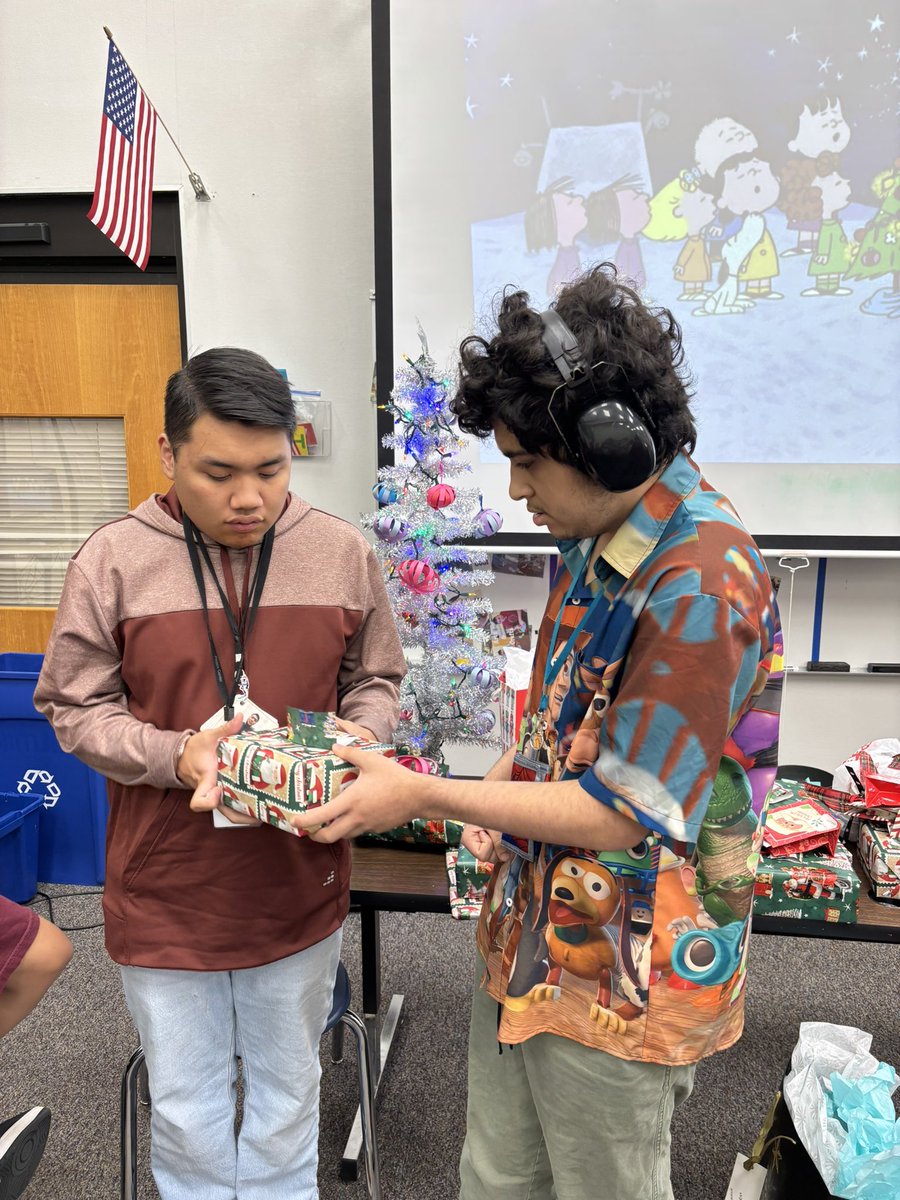 mujicareddix tweet media