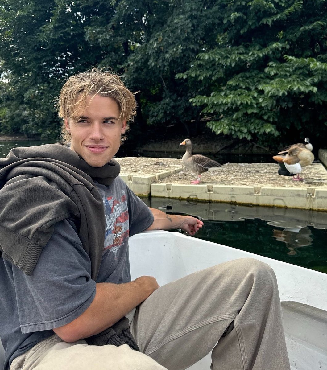 foxeylvdy's tweet photo. mi riempi il cuore, Jake. https://t.co/GBmurqbZ0D