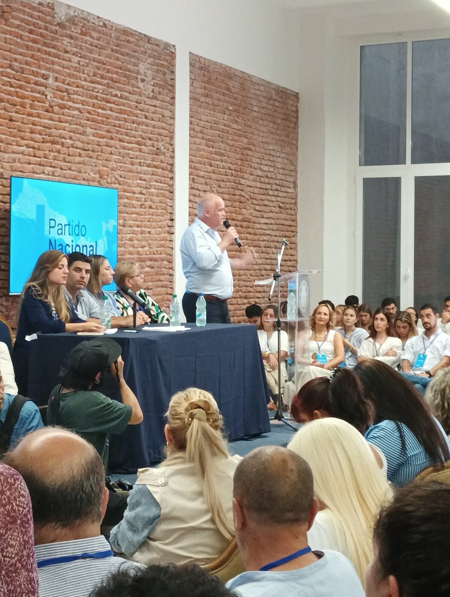 La_lista_MUU's tweet photo. En la convención departamental del @PNACIONAL representando a @lista_500  @jorge_unico2010 @Viera10Nicol 
@movporlapatria @jorgegandini https://t.co/Llj9JlZgbL