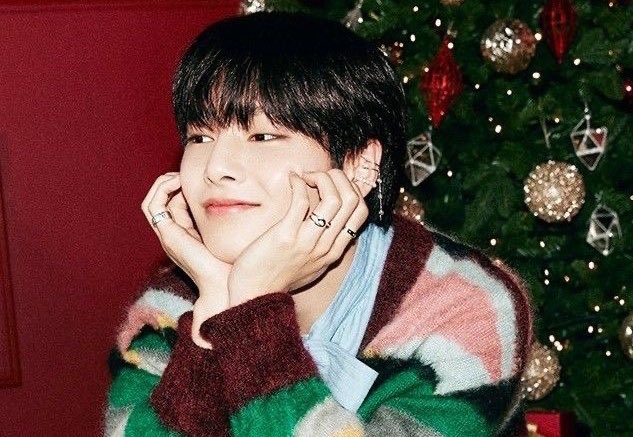 minhosstars's tweet photo. mini AU hyunin ୨୧ Christmas EveL
(omegaverse)

jeong!n ama la navidad, hyunj!n la detesta. 

¿podrían sobrevivir juntos en vísperas de navidad? luego de que una intensa nevada los encerrara en el mismo lugar https://t.co/3ckkcBRb8V