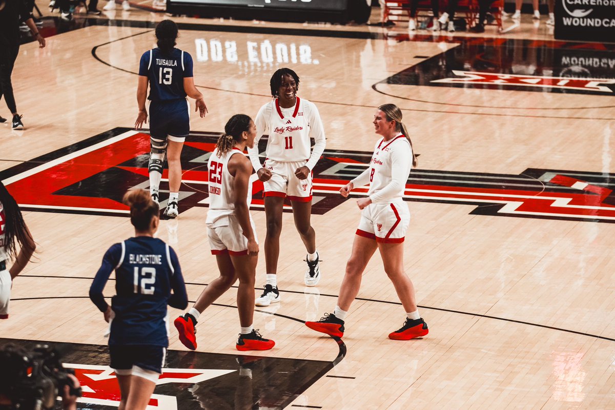 AdleeBlacklock's tweet photo. Huge thank you to the @MatadorClubOrg for their support all season long!! Love getting to wear the red and black this year, wreck em 🥹🫶🏻 https://t.co/Kje71XKhVZ