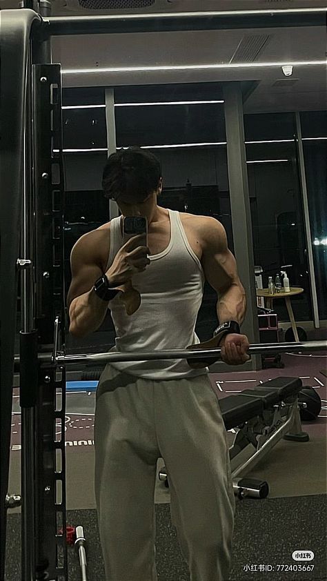 sr_revel's tweet photo. melhore seu estilo na academia 💪🏼 https://t.co/HLsFPwsy47
