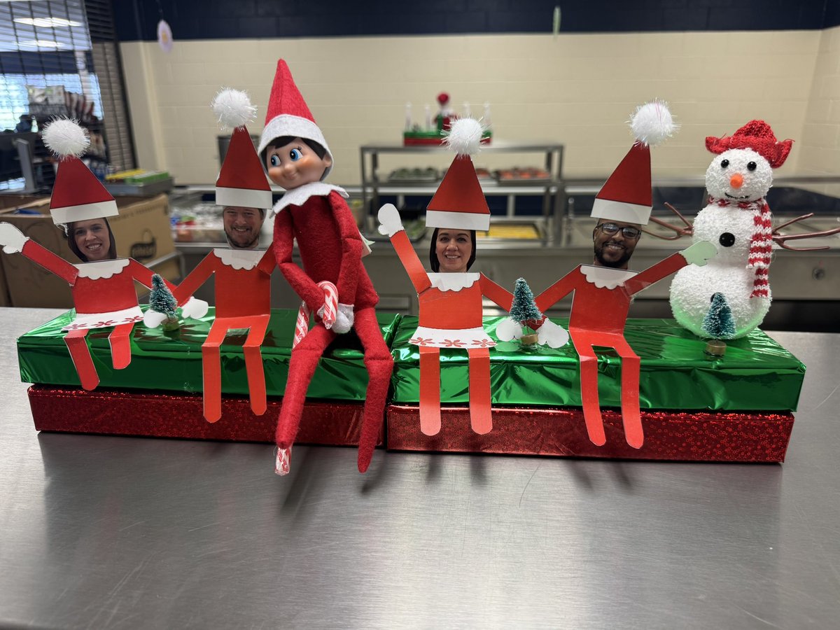 adhysten's tweet photo. @JordanNISD we celebrate the season by honoring perfect attendance students and staff, hosted a staff vs student volleyball game, sang with @WarrenChoirNISD, cooked meals, gave gifts, supported families, learned, laughed, cried, made mistakes, and got better. #BlessedAdmin #NISD https://t.co/PF9zJo0gSQ