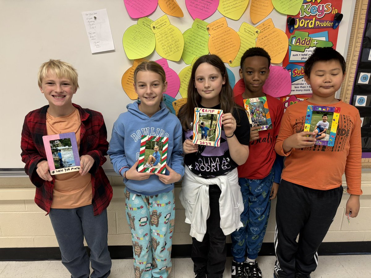 Paul Reinhart (@pareinhartbgcs) on Twitter photo Love how our Christmas presents turned out. Thanks <a href="/KFrysingerBGCS/">Mrs. Liska</a>
@MrMarzolaBGCS <a href="/TBeauprezBGCS/">Tammy Beauprez</a> <a href="/KaraffaAlyssa/">Alyssa Karaffa</a> Love how our Christmas presents turned out. Thanks <a href="/KFrysingerBGCS/">Mrs. Liska</a>
@MrMarzolaBGCS <a href="/TBeauprezBGCS/">Tammy Beauprez</a> <a href="/KaraffaAlyssa/">Alyssa Karaffa</a>