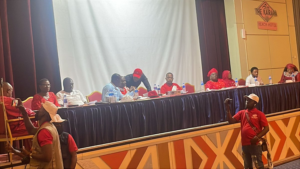 AllPeoples6011's tweet photo. APC D6R continues engaging stakeholders in meaningful discussion on SL's challenges. Our commitment to our people is unwavering as we strive to guide efforts toward ending the undeserved hardships they face. Day2 of the APC Diaspora Retreat is underway to reinforce this mission https://t.co/C327OFJZDY