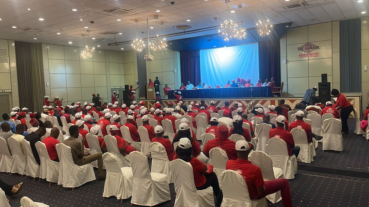 AllPeoples6011's tweet photo. APC D6R continues engaging stakeholders in meaningful discussion on SL's challenges. Our commitment to our people is unwavering as we strive to guide efforts toward ending the undeserved hardships they face. Day2 of the APC Diaspora Retreat is underway to reinforce this mission https://t.co/C327OFJZDY