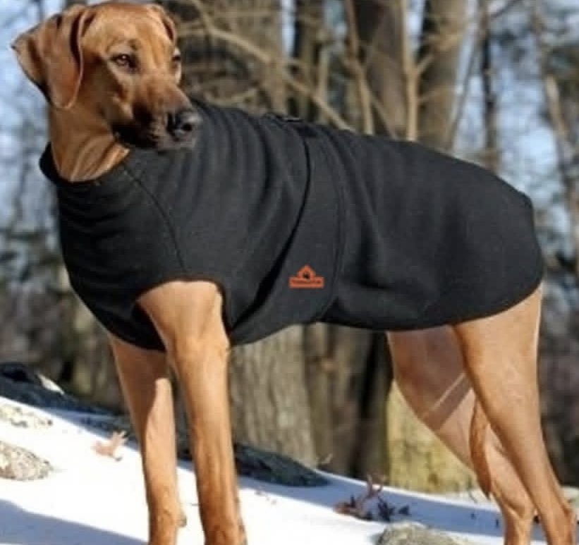 CoolCanuckCorp's tweet photo. Looking for a  gift for the furry members of the family this Christmas?  - The ThermaFur heated dog coat!
Keep them warm and dry in those chilly snowy walks! 
https://t.co/Bp4x1L76ye
#doglife #doglovers #doglover #warmdoghappydog ##ttechnichecanada #dogcoat #heateddogcoat https://t.co/33R7WWY4EX
