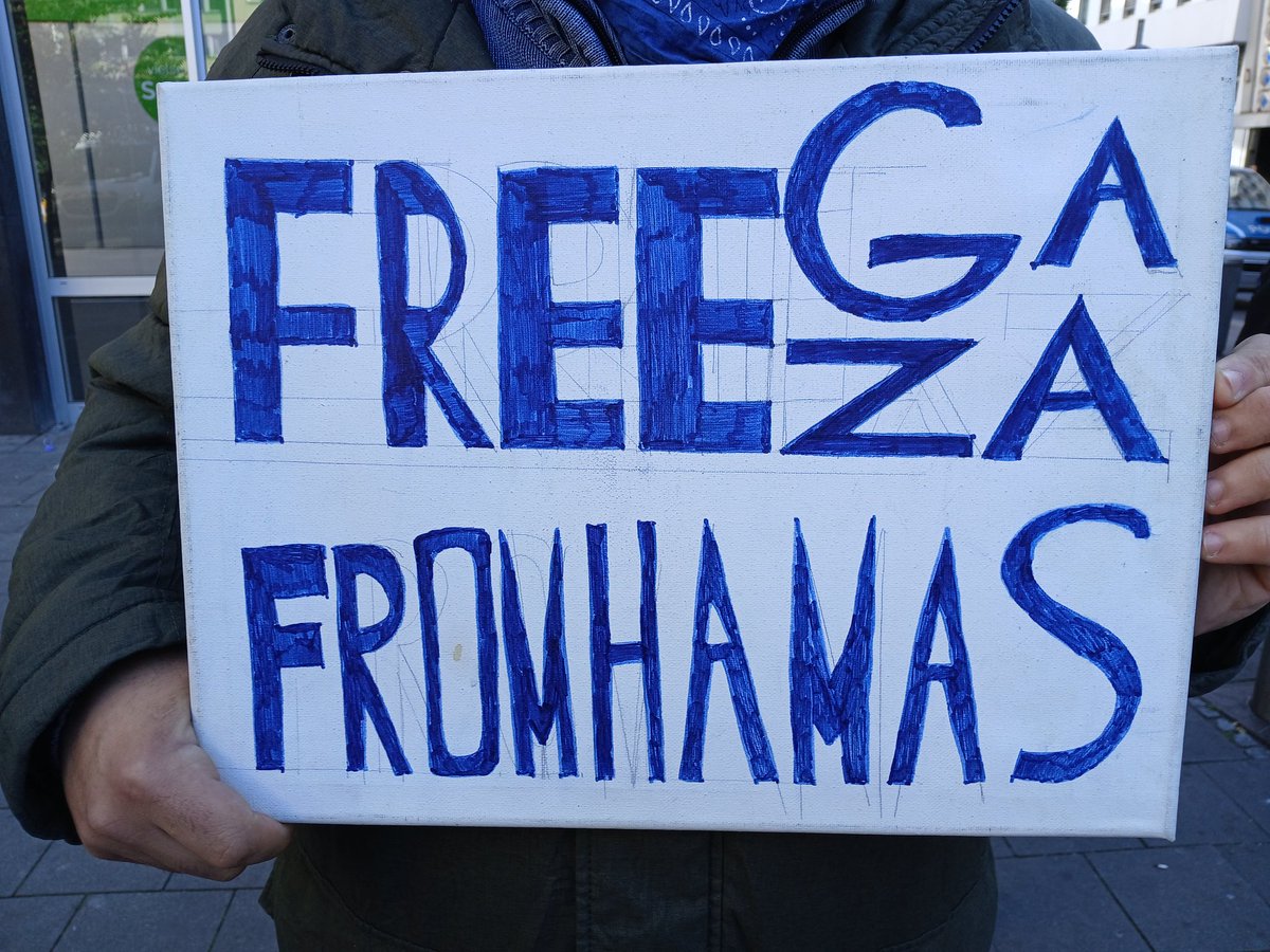KoeAntifa161's tweet photo. israel- & judenfeindliche Szene.
Bei #dus2012 waren nur noch die #Islamisten #Hamza & #JonasSchmidt mit 2 Begleiter anwesend.
Mal schauen ob sich der #Tagesflop zum #WochenendFlop2024 ausweitet.
Wir werden morgen von #dus2112 berichten. https://t.co/YC8SZ5v1TW
