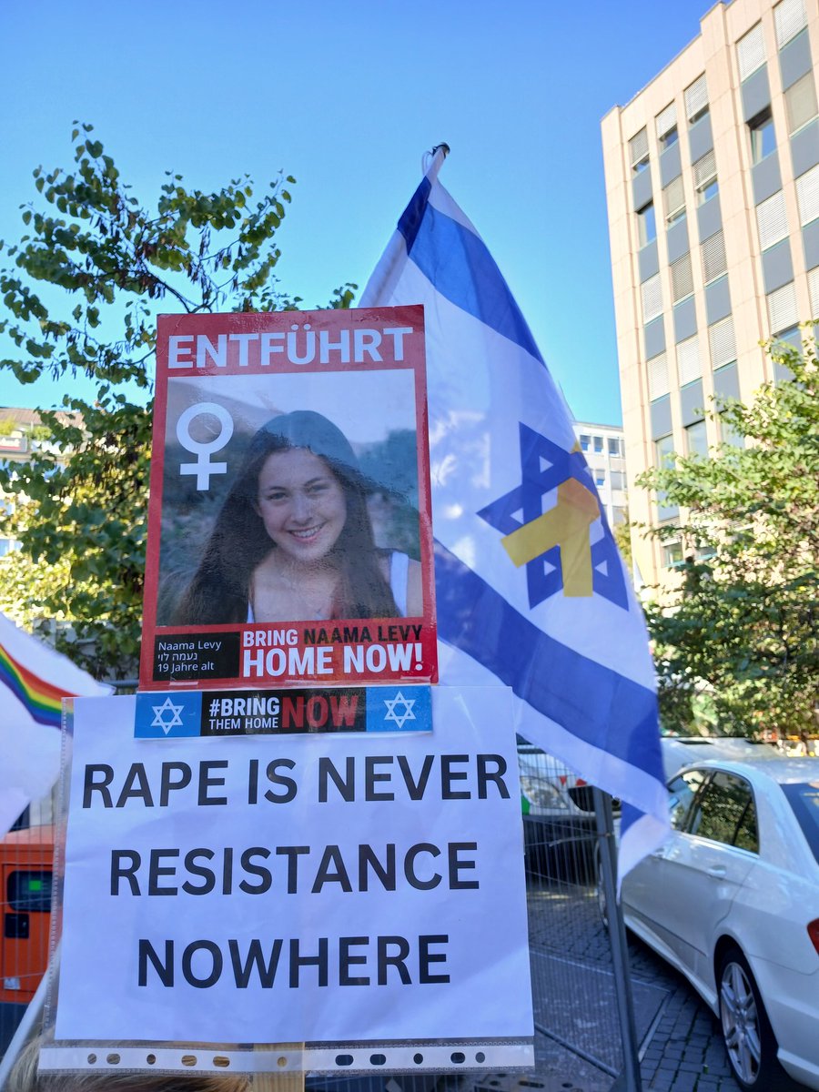 KoeAntifa161's tweet photo. israel- & judenfeindliche Szene.
Bei #dus2012 waren nur noch die #Islamisten #Hamza & #JonasSchmidt mit 2 Begleiter anwesend.
Mal schauen ob sich der #Tagesflop zum #WochenendFlop2024 ausweitet.
Wir werden morgen von #dus2112 berichten. https://t.co/YC8SZ5v1TW