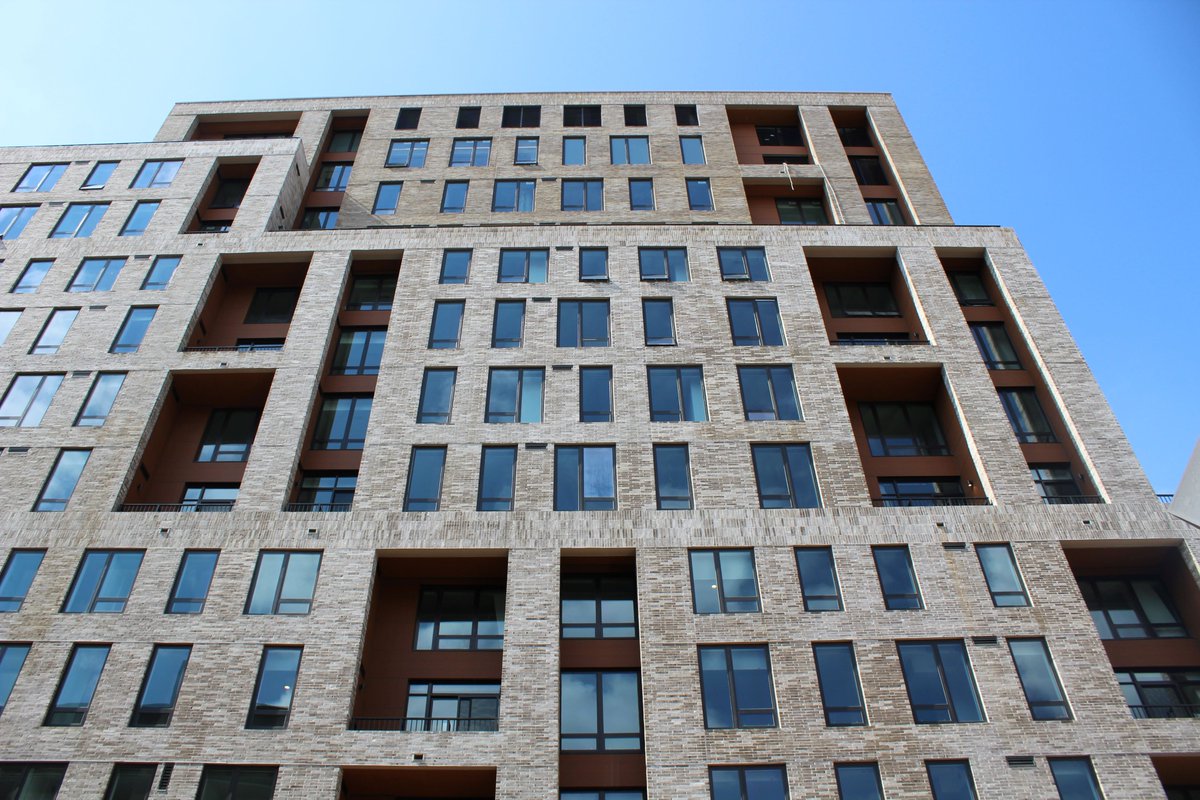DoorCrystal's tweet image. Crystal supplied over 900 windows and doors for the new luxury apartment development in Bethesda, MD, providing expansive views and extraordinary structural and thermal performance for residents.

Click the link in our bio to  book a design consultation today! 📲

#CrystalWindows
