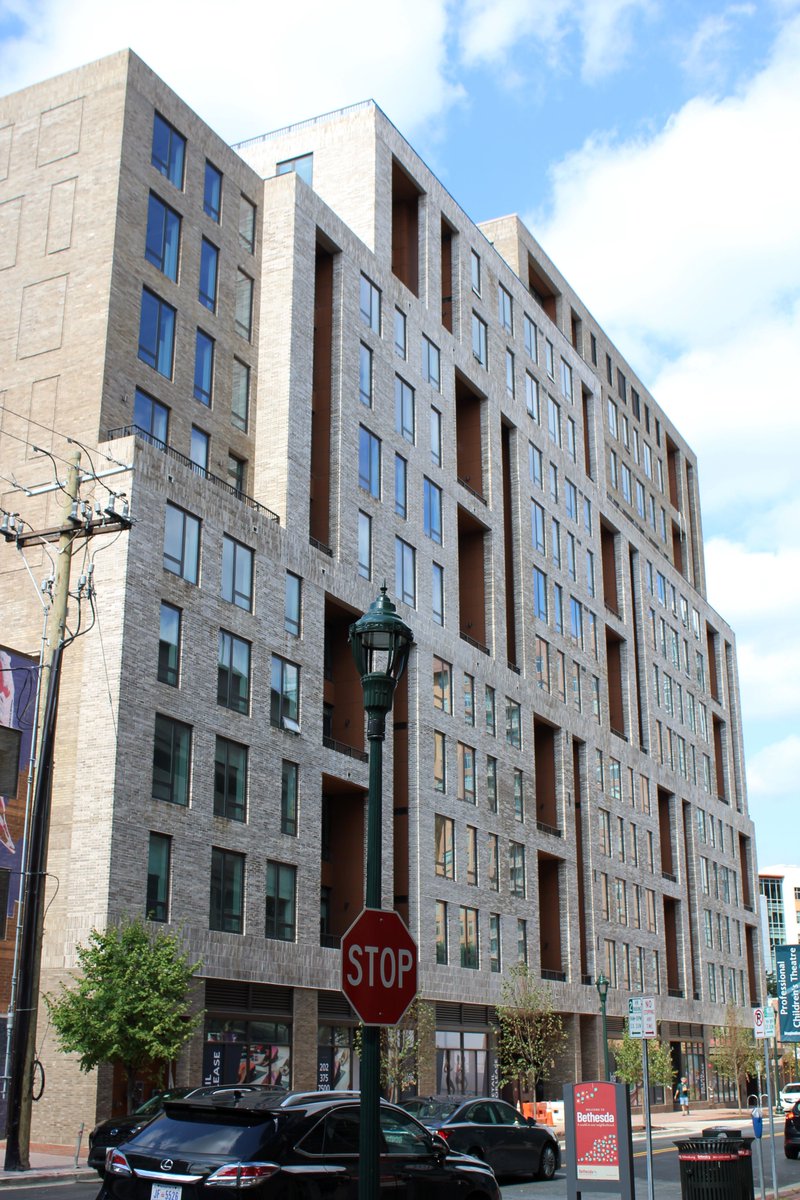 DoorCrystal's tweet image. Crystal supplied over 900 windows and doors for the new luxury apartment development in Bethesda, MD, providing expansive views and extraordinary structural and thermal performance for residents.

Click the link in our bio to  book a design consultation today! 📲

#CrystalWindows