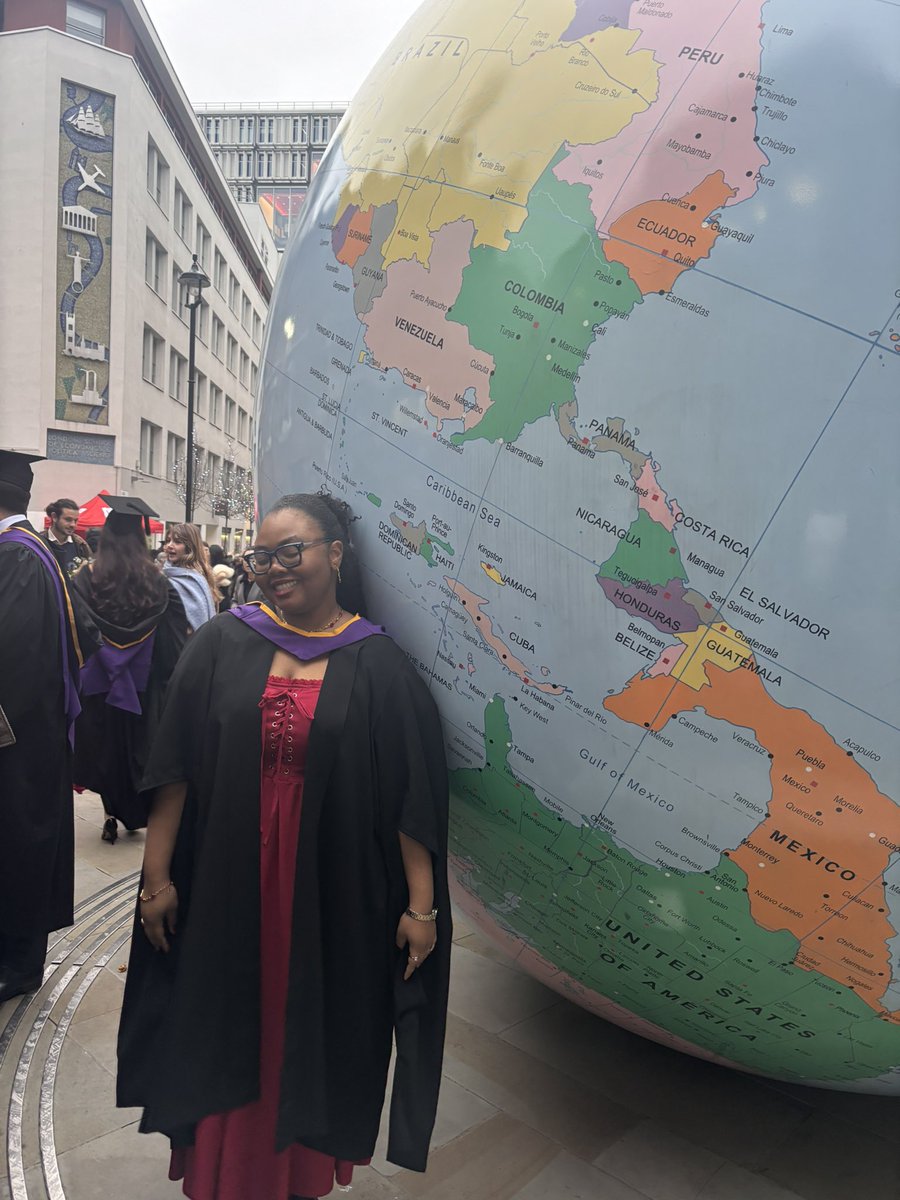 akaroxy2's tweet photo. MSc. Human Resources and Organisations(International Employment Relations)

A small island girl 🇧🇧 did a big thing in a big city 🇬🇧
Following the legacy of Barbadians leaders who walked these halls before me.

Thanking God for the experiences and lessons I gained this year.

#LSE https://t.co/cpR21b5DCq