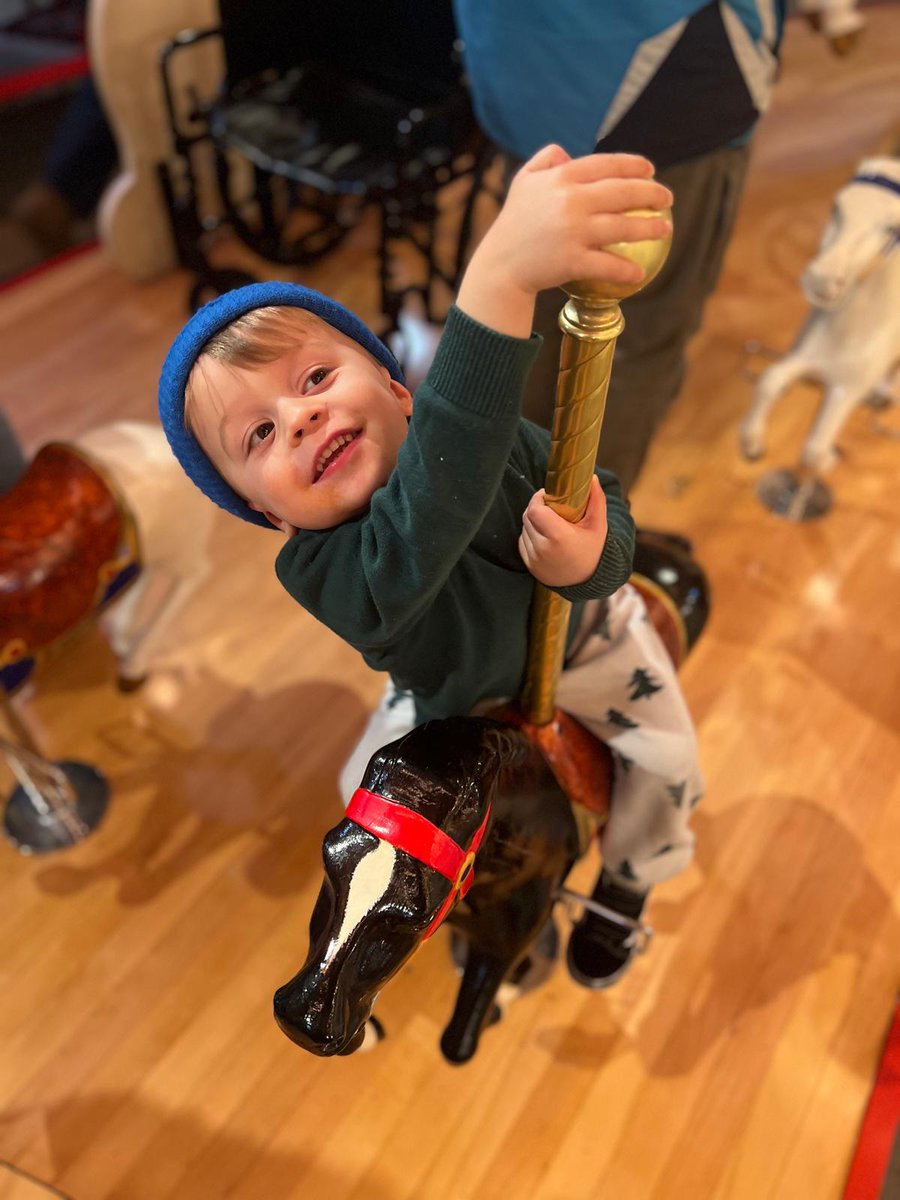 Daniel Tetrault (@danieltetrault) on Twitter photo If you're looking for an alternative to Stanley Park Train, check out Bright in Burnaby <a href="/bbyvillage/">Burnaby Village</a>. Free admission and carousel rides for $2.75. On until Jan 3rd.
burnabyvillagemuseum.ca/EN/main/what-s… If you're looking for an alternative to Stanley Park Train, check out Bright in Burnaby <a href="/bbyvillage/">Burnaby Village</a>. Free admission and carousel rides for $2.75. On until Jan 3rd.
burnabyvillagemuseum.ca/EN/main/what-s…