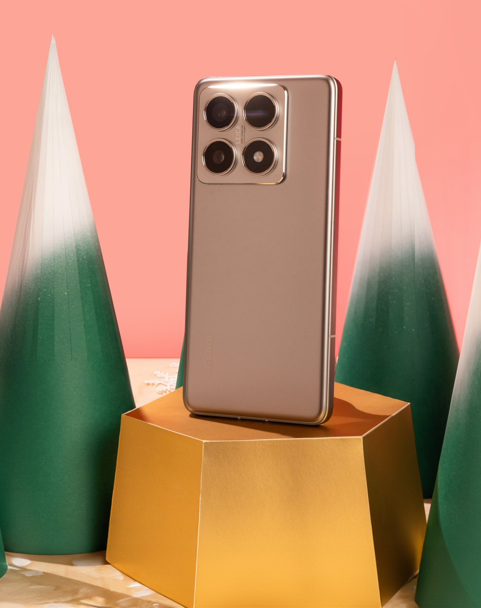 XiaomiMexico's tweet photo. ¡El capibara navideño y su pandilla quieren desearte una temporada fliptastic con tus seres queridos!
#MIXFlip #Fliptastic https://t.co/9nOAlSFOmt