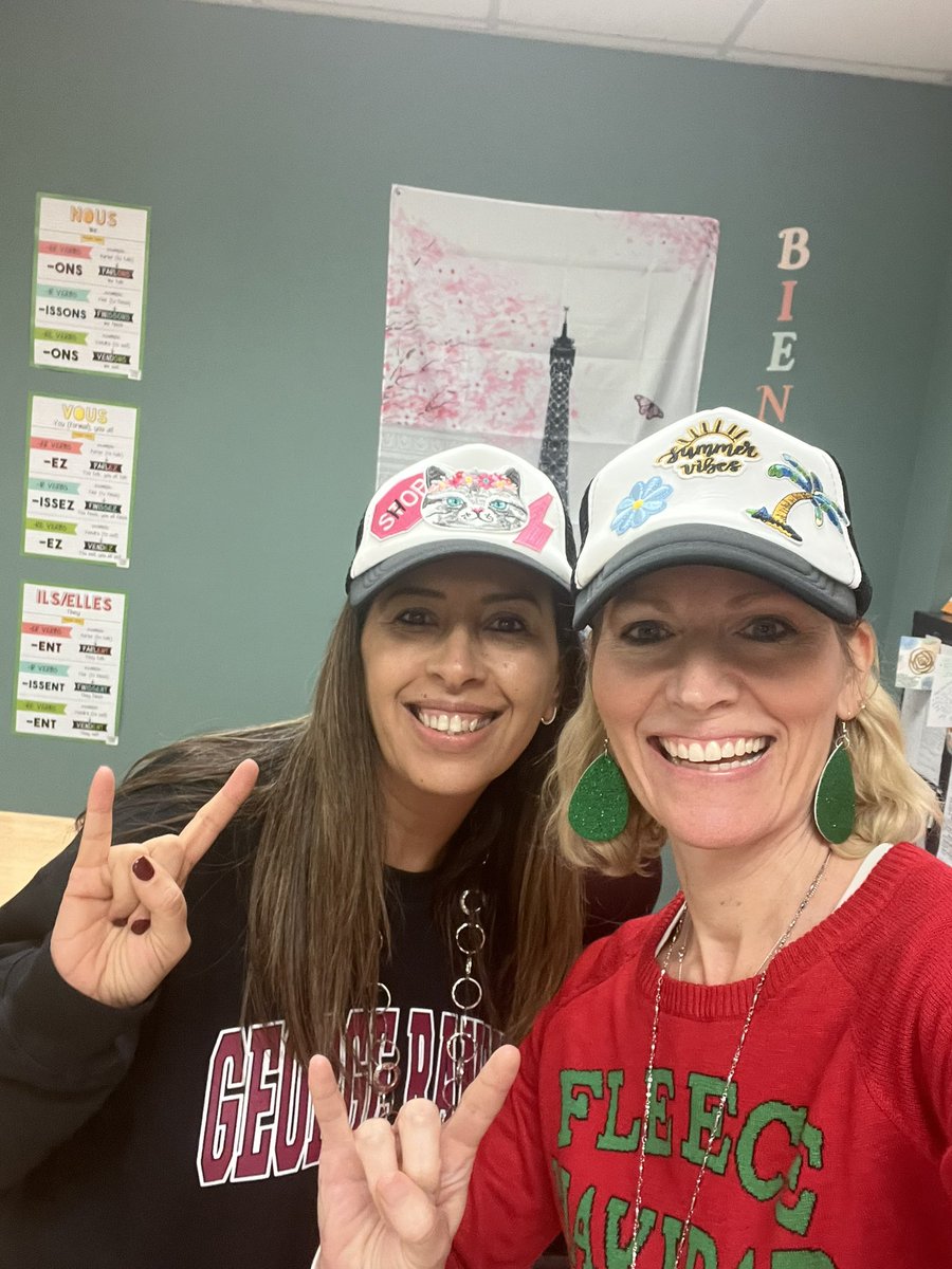 What’s your vibe? <a href="/WeAreGRHS/">@WeAreGRHS</a> <a href="/MmeLaOui_GRHS/">Madame LaOui</a> <a href="/ProfeMarcano/">Angie Marcano, M. Ed</a> <a href="/FloresASLGRHS/">Ms. Flores</a>