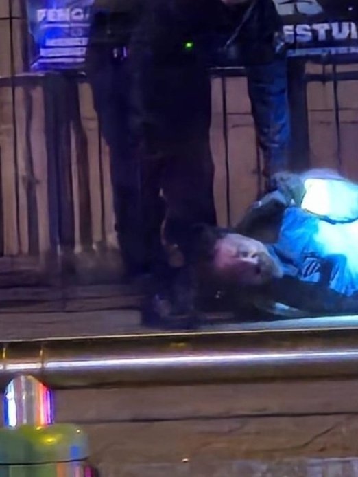 Kampfsalat03's tweet photo. Das ist der Hurensohn. Für solchen Abschaum sollte man Folter und die Todesstrafe wieder einführen.  #Magdeburg https://t.co/aky3aJfqZJ