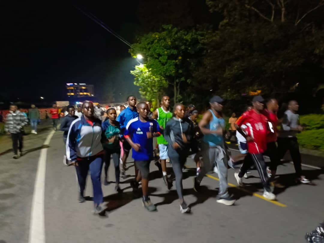 YouthMusanze's tweet photo. @RwandaYouthVol1
Muri @MusanzeDistrict
Bifatanyije n'ubuyobozi bw'akarere, @Rwandapolice
Ndetse n'izindi Nzego z'Urubyiruko bitabiriye SIPORO RUSANGE YA N'IJORO "MUSANZE CITY NIGHT RUN". Hatanzwe n'ubutumwa butandukanye bwibutsa Buri wese Gukomeza kwitabira Siporo.@KubanaRichard https://t.co/eZQDoQU12K