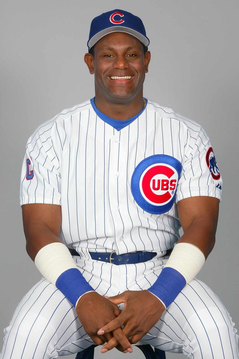 abrahamabreup's tweet photo. 🚨¿Cuál sería el valor de #sammysosa hoy en día? Abro hilo🧵

1/ En 2001, Sammy Sosa firmó una extensión de contrato con los @Cubs por 4 años y $73M, equivalente a $18.25M/año. ¿Cómo se compara esto con los contratos actuales? Vamos a analizarlo. 👇 https://t.co/zNVgutV9nZ