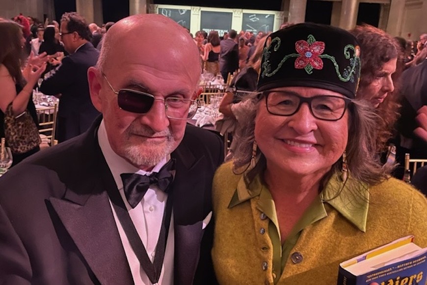 UMN American Studies (@umn_amst) on Twitter photo Dr. Brenda Child recently had the opportunity to serve as a judge in the nonfiction category of the National Book Awards (<a href="/nationalbook/">National Book Foundation</a>).
Read <a href="/umncla/">UMN Liberal Arts</a>'s Q&A with Professor Child about her experience here:
cla.umn.edu/american-studi… Dr. Brenda Child recently had the opportunity to serve as a judge in the nonfiction category of the National Book Awards (<a href="/nationalbook/">National Book Foundation</a>).
Read <a href="/umncla/">UMN Liberal Arts</a>'s Q&A with Professor Child about her experience here:
cla.umn.edu/american-studi…