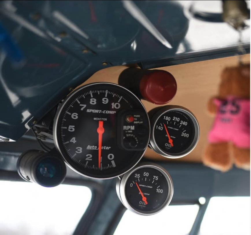 AutoMeter's tweet photo. Feelin’ the vibe and let the good times roll with @yamakuchikun’s classic Volkswagen van!
#airedcooled #volkswagen #vannerworld #boogievan #americanvan #vannin #customvan #vanculture https://t.co/BMVrs3AqxX