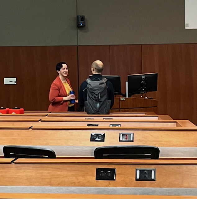 We were honored to have Alexis Eastman, MD, present at Grand Rounds this week!

She gave us insight to "What's the Real Risk? Geriatric Pre-Operative Evaluation”

It was an incredible talk, and we're fortunate to learn from her expertise. Thank you Dr. Eastman!
#MedEd #Geriatric