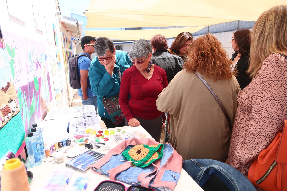 🌟 Cosam Litoral gana proyecto <a href="/Senadis_Valpo/">Senadis Valparaíso</a>  “Acciones de buen vivir” que beneficiará a usuarios/as y cuidadores/as 🌟  

💡 El director del Servicio de Salud Valparaíso-San Antonio (SSVSA), Cristián Gálvez, y la directora regional del Servicio Nacional de la Discapacidad