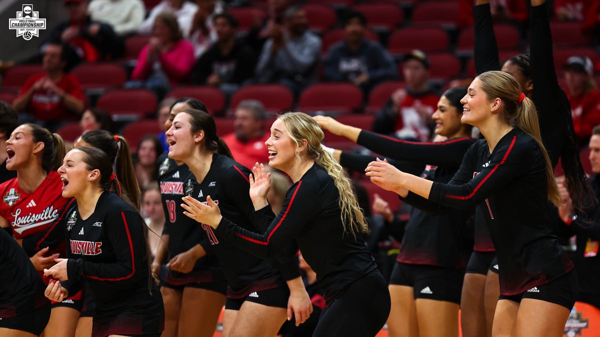 The excitement is off the charts 📈

#NCAAWVB x <a href="/LouisvilleVB/">Louisville Volleyball</a>