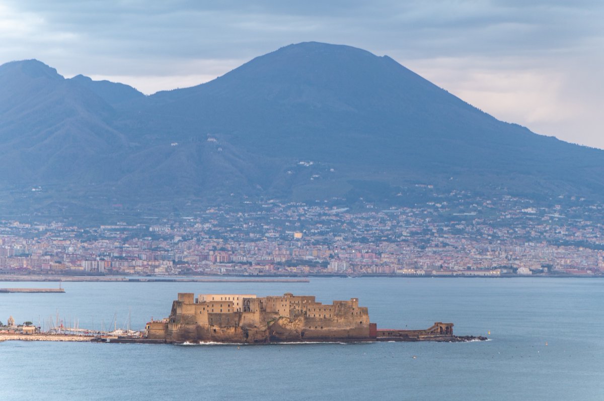 sscnapoli's tweet photo. Una città che nasce dal mito e vive nella leggenda.
Buon compleanno, Napoli! 🌊✨

💙 #ProudToBeNapoli https://t.co/pnfbmDyV1C