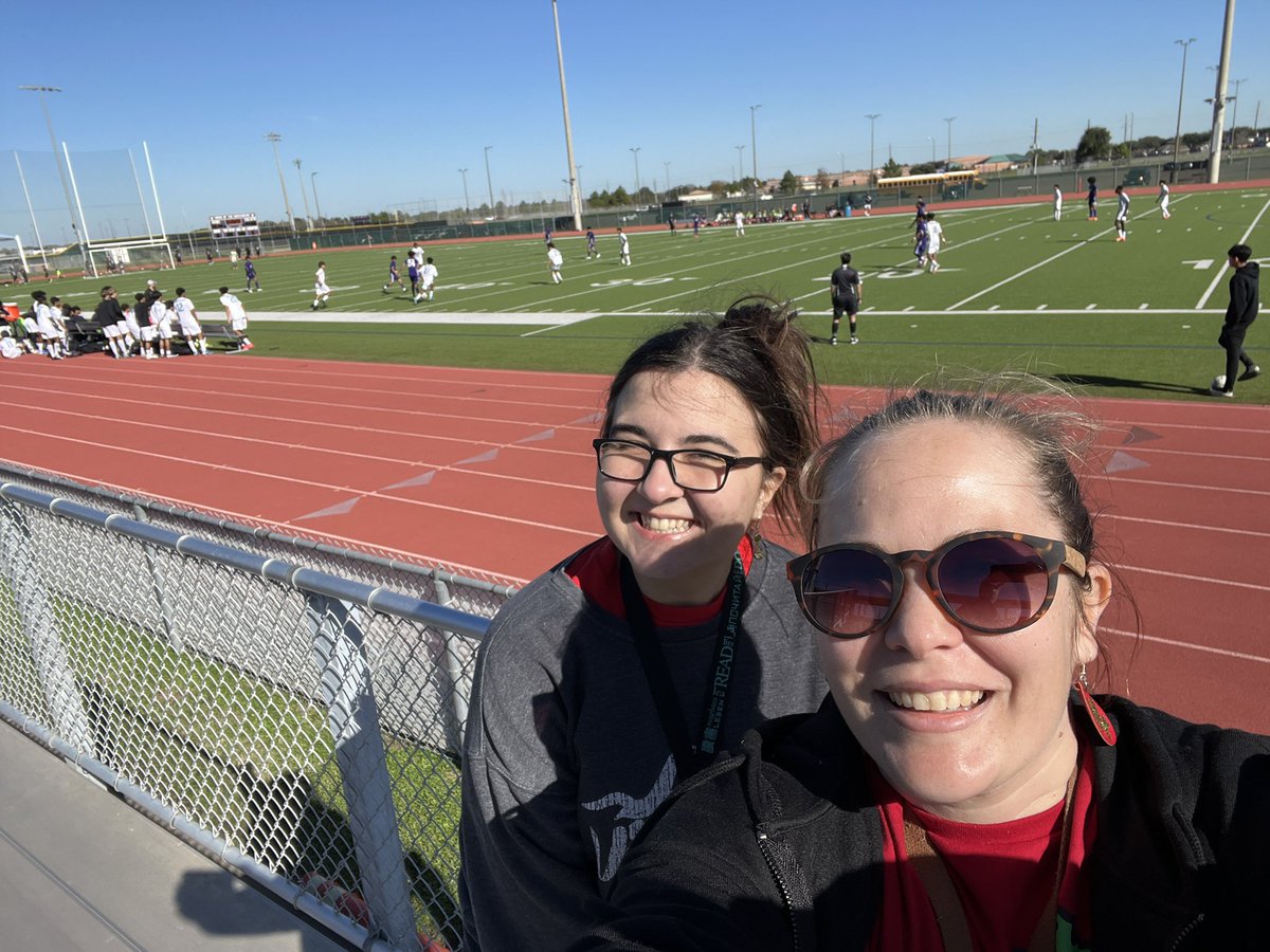 Morton Ranch HS Library tweet media