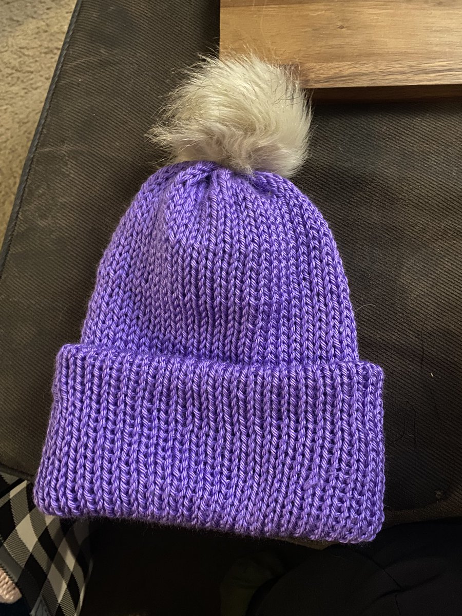 CrimeandtellMae's tweet image. Newest GEM. Love these hats so much. Current fixation! #Knittingmachine