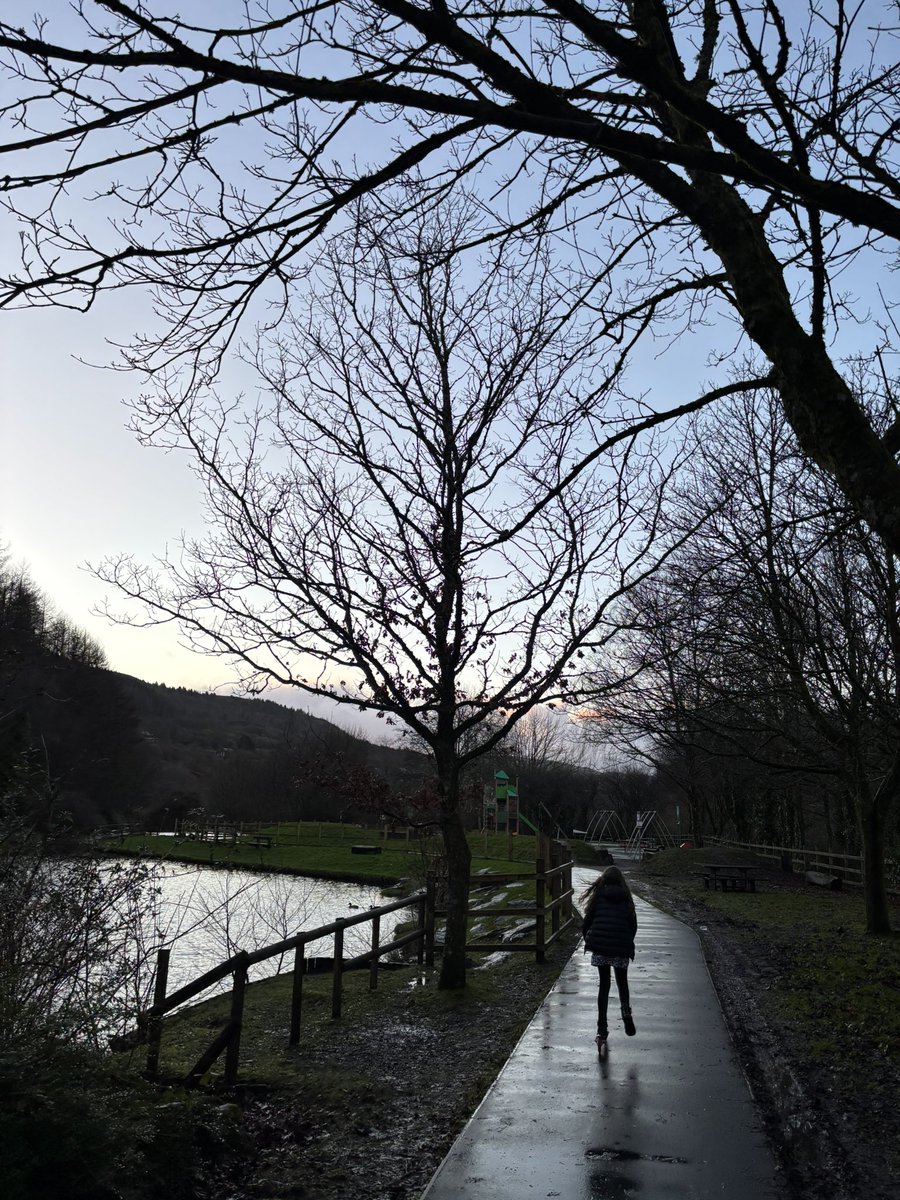 Mr.Dicky Waters 🎼🏴 (@mrdickywaters) on Twitter photo Lovely evening walk <a href="/Barrysidingscaf/">Barry Sidings cafe</a> yesterday always a good coffee also which is a bonus x Lovely evening walk <a href="/Barrysidingscaf/">Barry Sidings cafe</a> yesterday always a good coffee also which is a bonus x