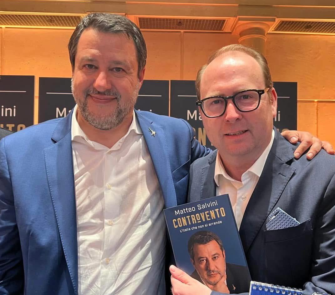 #openarms <a href="/matteosalvinimi/">Matteo Salvini</a> assolto! Sempre avanti

facebook.com/share/p/15kYnP…